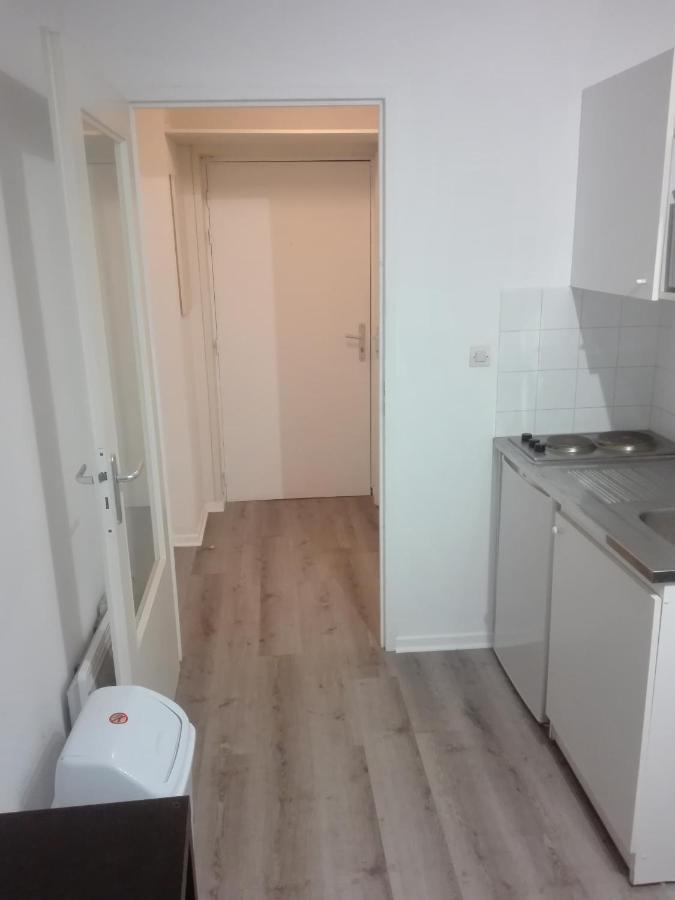 Studio devant les remparts avec parking privé Appartamento Avignone Esterno foto